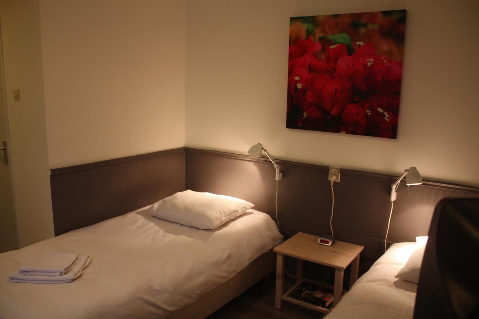 Hotel Saint Vincent Poeldijk Bagian luar foto