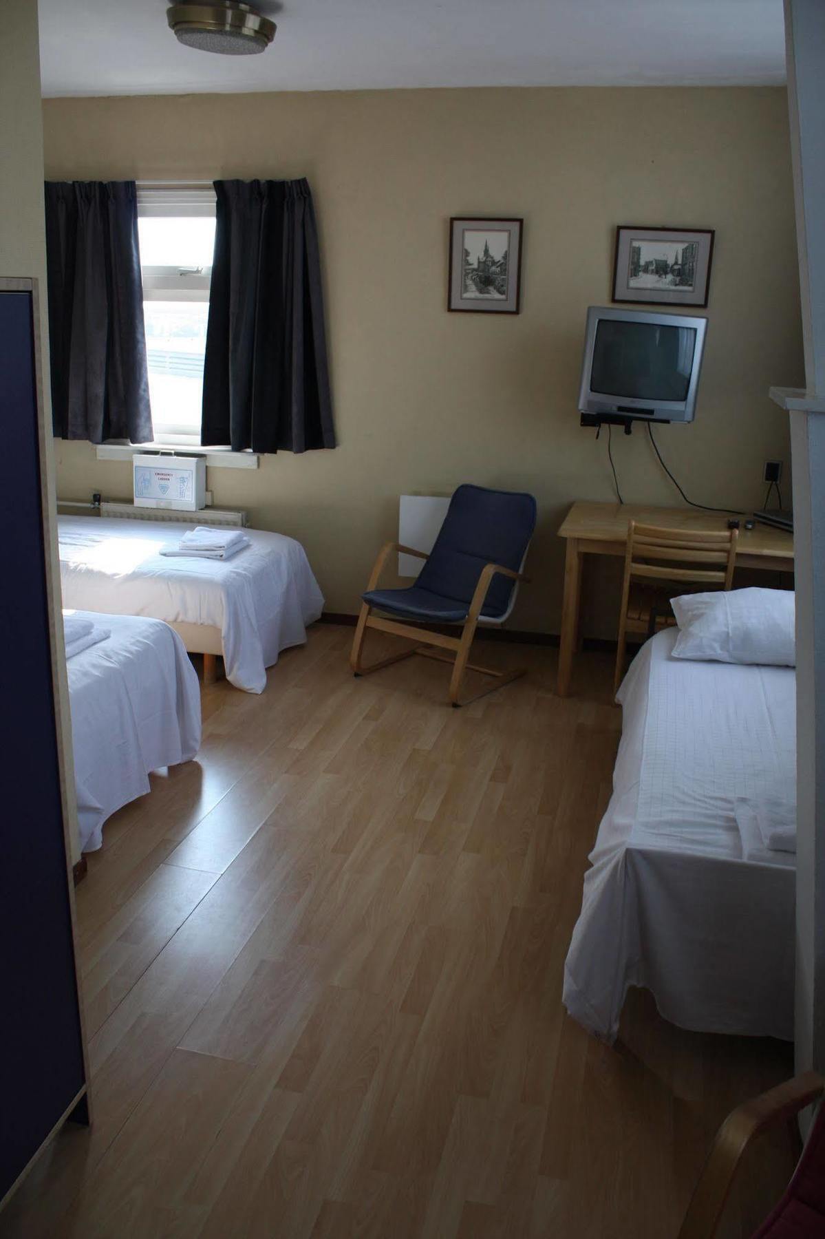 Hotel Saint Vincent Poeldijk Bagian luar foto