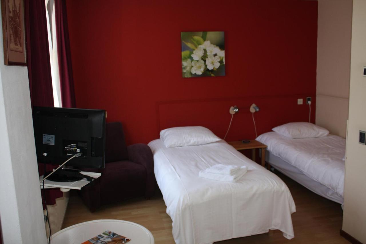 Hotel Saint Vincent Poeldijk Bagian luar foto